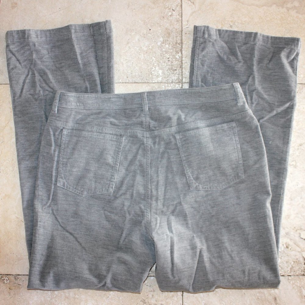 Jones New York Grey Corduroy Soft Stretch Size 14 5-Pocket Bootcut Pants